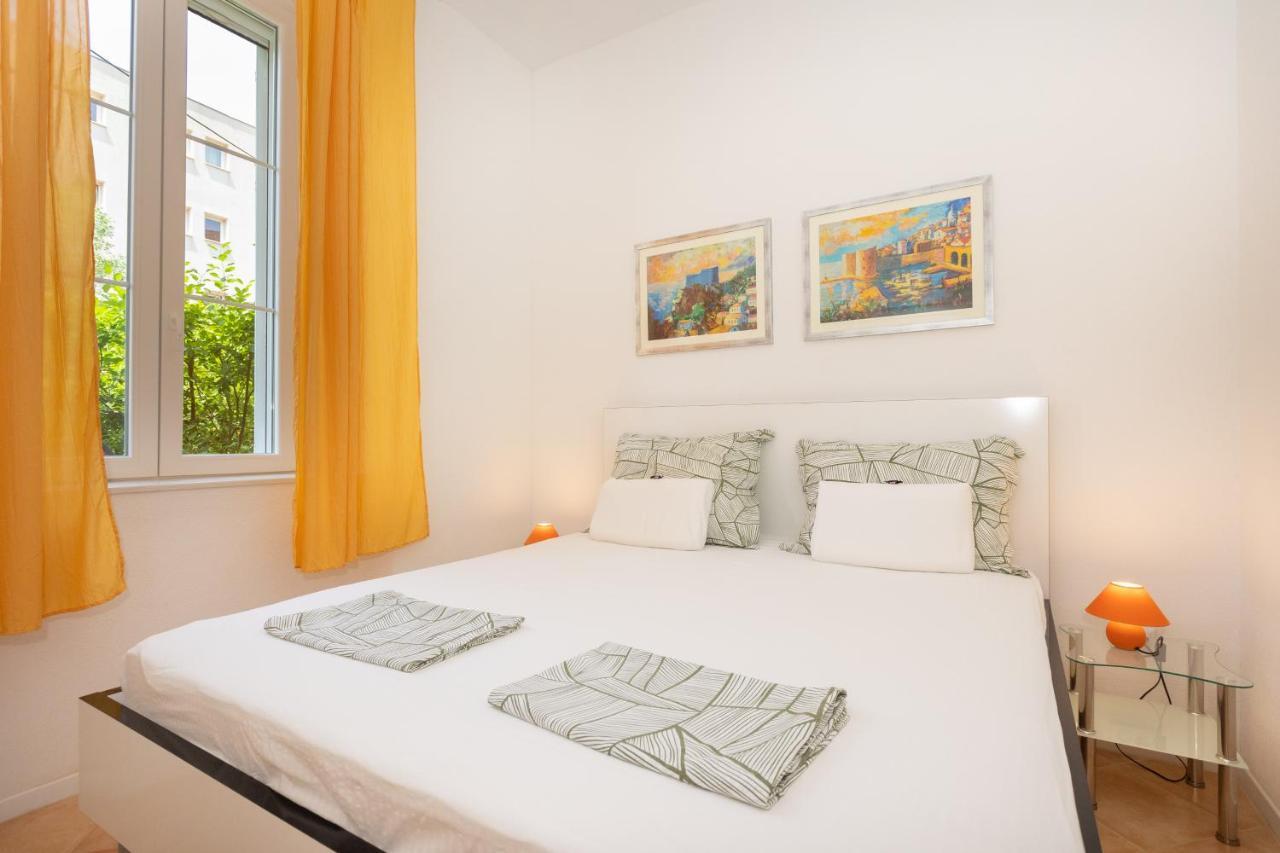 Guest House Cinema Close To Port Dubrovnik Exterior foto