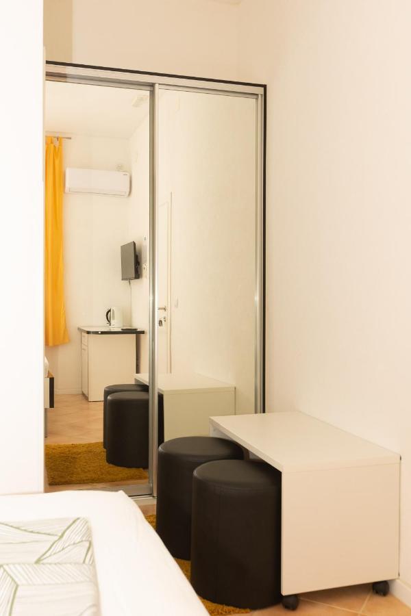 Guest House Cinema Close To Port Dubrovnik Exterior foto